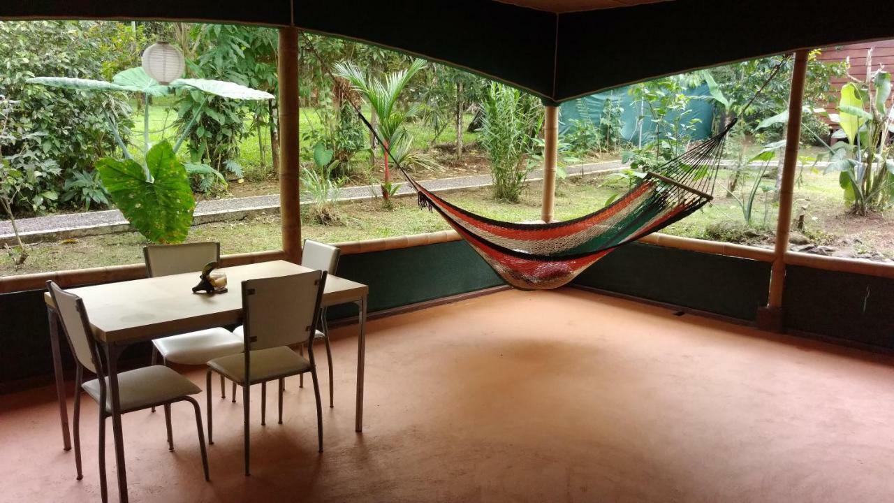 Centro Ananda Acomodação com café da manhã Guápiles Exterior foto